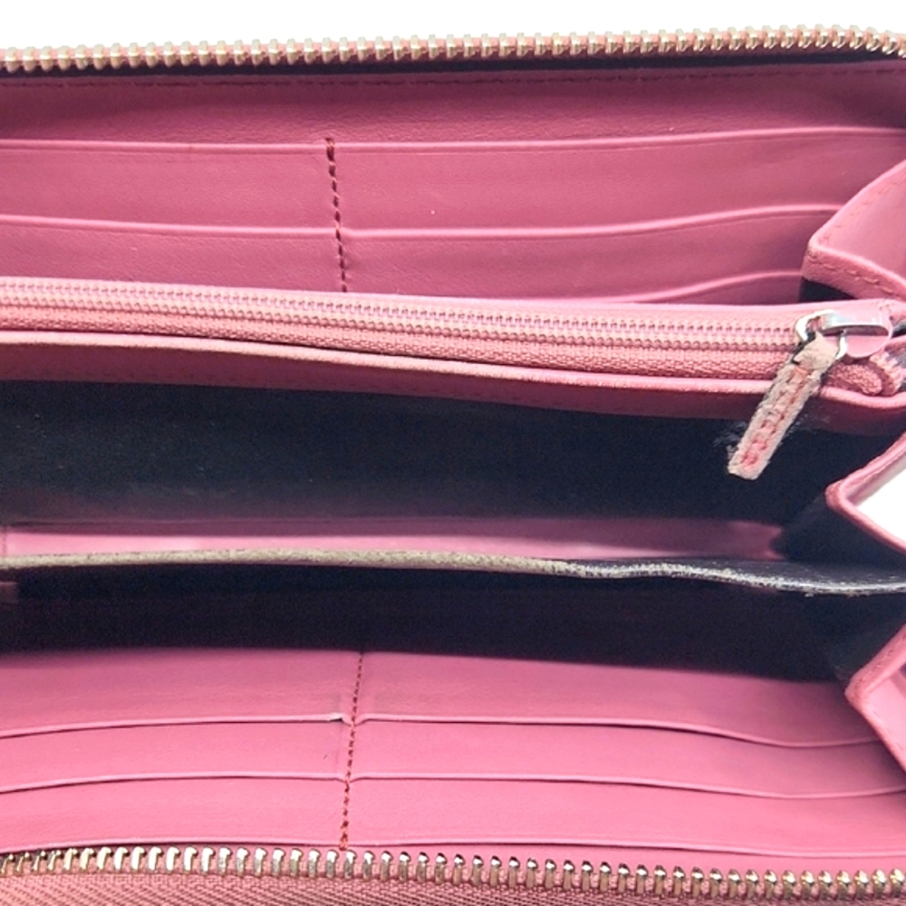 Gucci Rose Pink Long Zip Wallet with Gold Emblem See Description - Picture 8 of 11